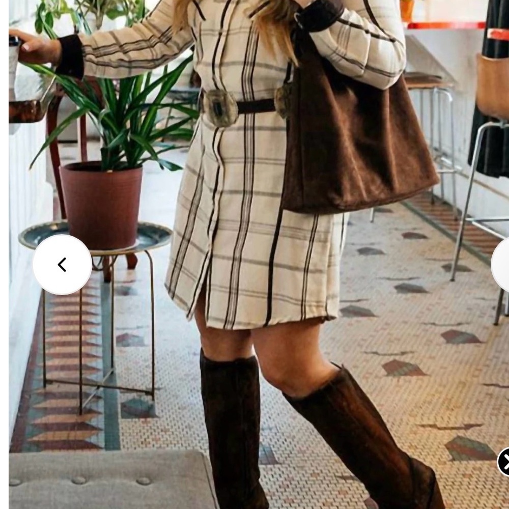Plaid Button-Up tunic - Picture 9 of 9